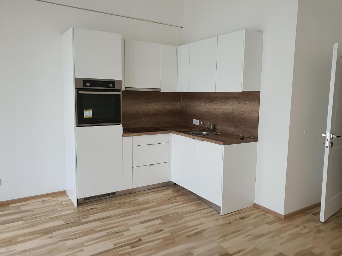 Greenpoint Apartment Wiener Neustadt Ngoại thất bức ảnh